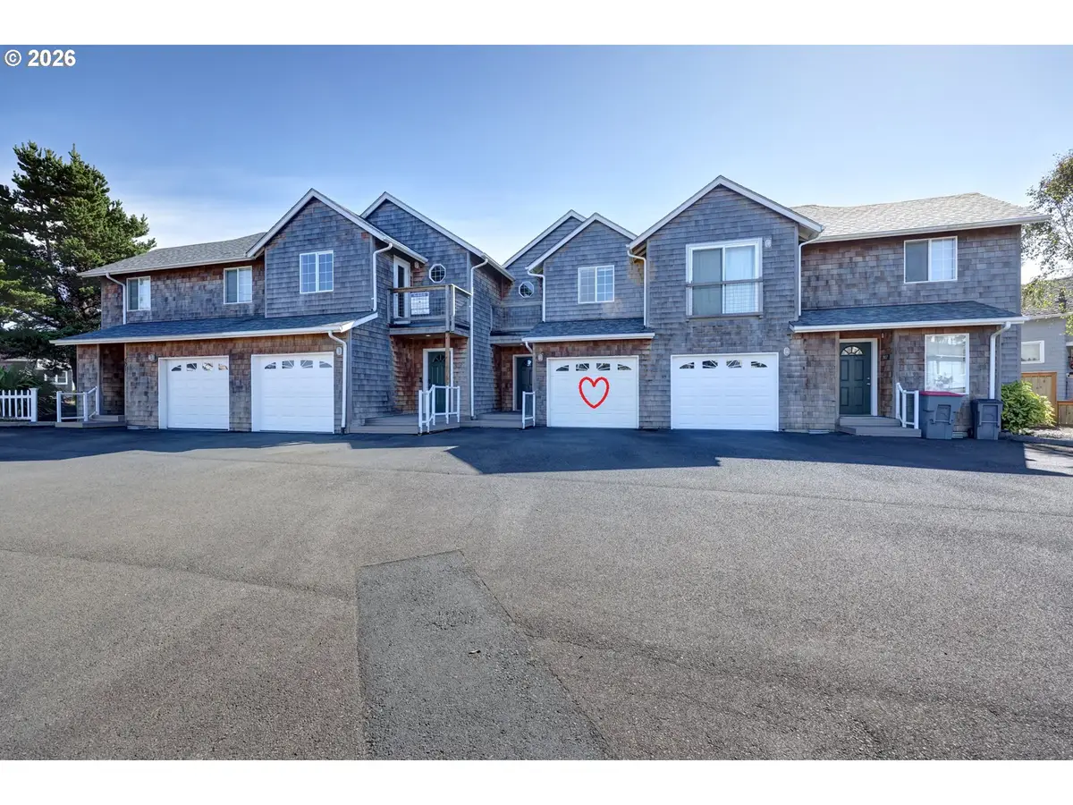 307 Avenue C, Seaside, OR 97138 - #1