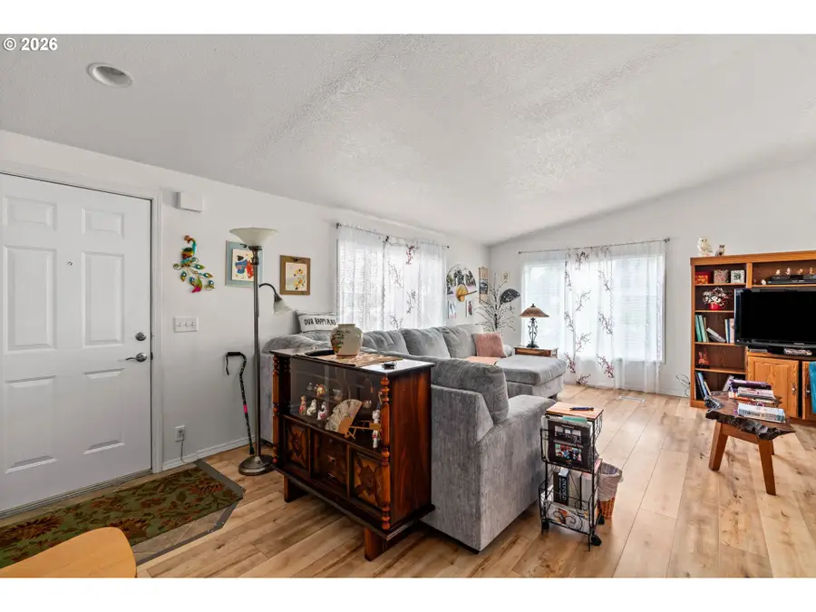 1199 N Terry St #252, Eugene, OR 97402 - #3