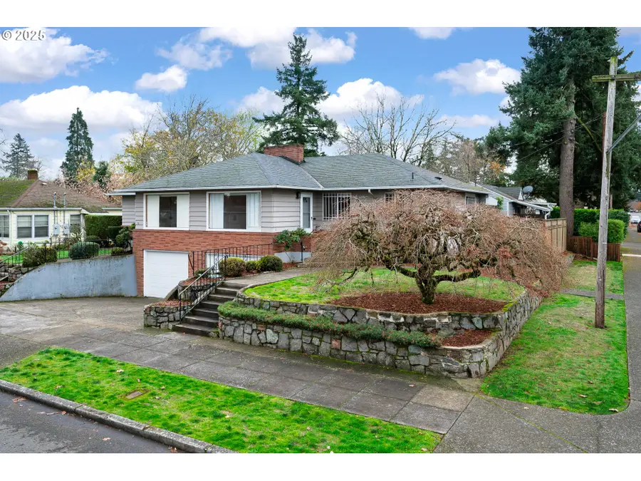 6208 SE Woodstock Blvd, Portland, OR 97206 - Image #2