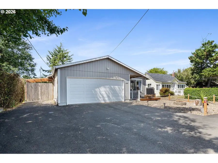 6731 SW Harbor Ave, Lincoln City, OR 97367 - #2