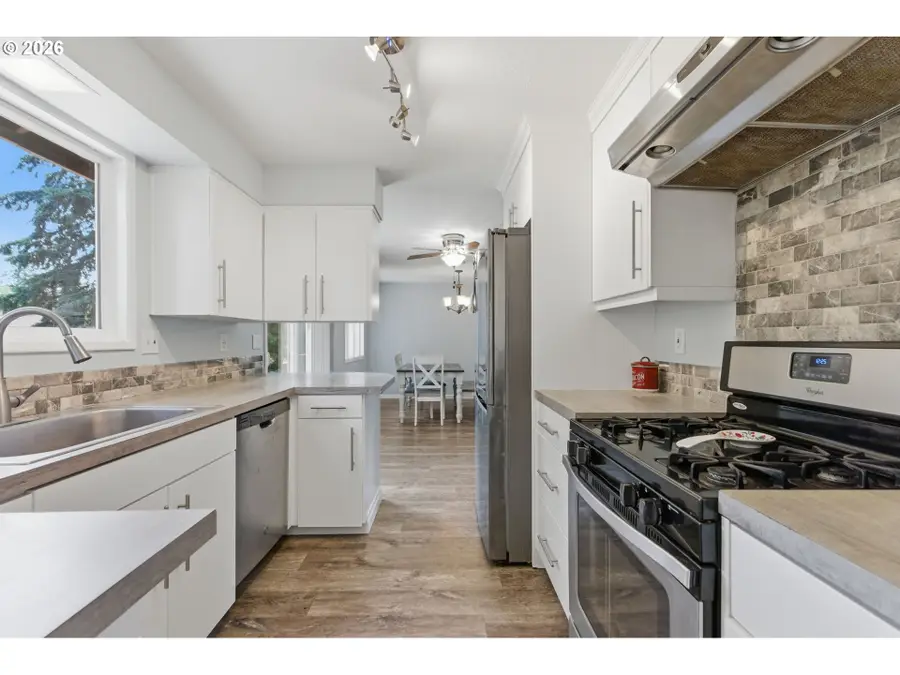 110 NE 157th Ave, Portland, OR 97230 - #2