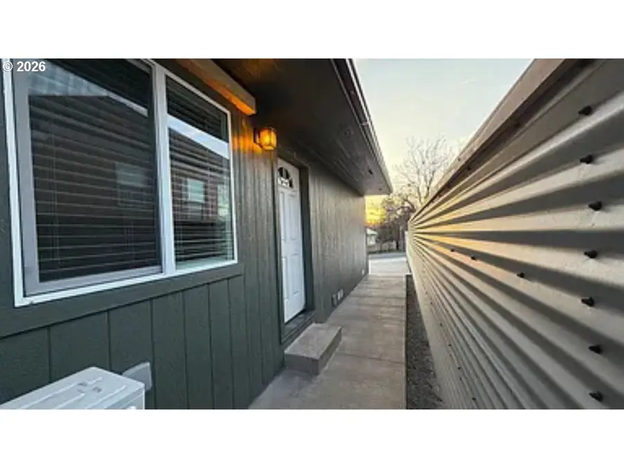 1433 Lakeview Ave, Klamath Falls, OR 97601 - #3