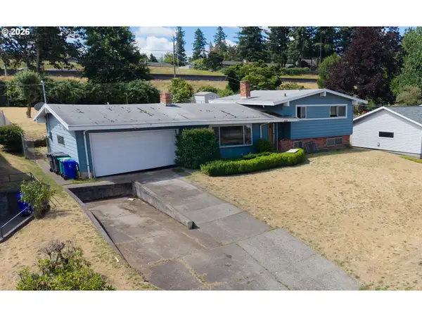11830 NE Fremont St, Portland, OR 97220