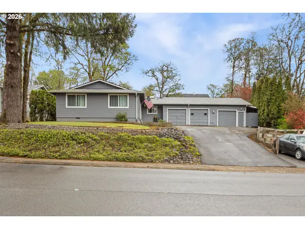 542 NW Douglas St, Dallas, OR 97338