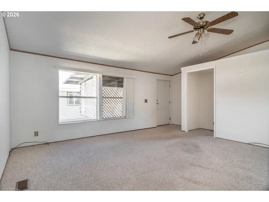 190 Twin Oaks Loop, Winston, OR 97496 - #2