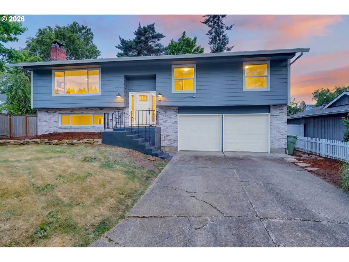 5685 SW 207th Ave, Beaverton, OR 97078 - #1