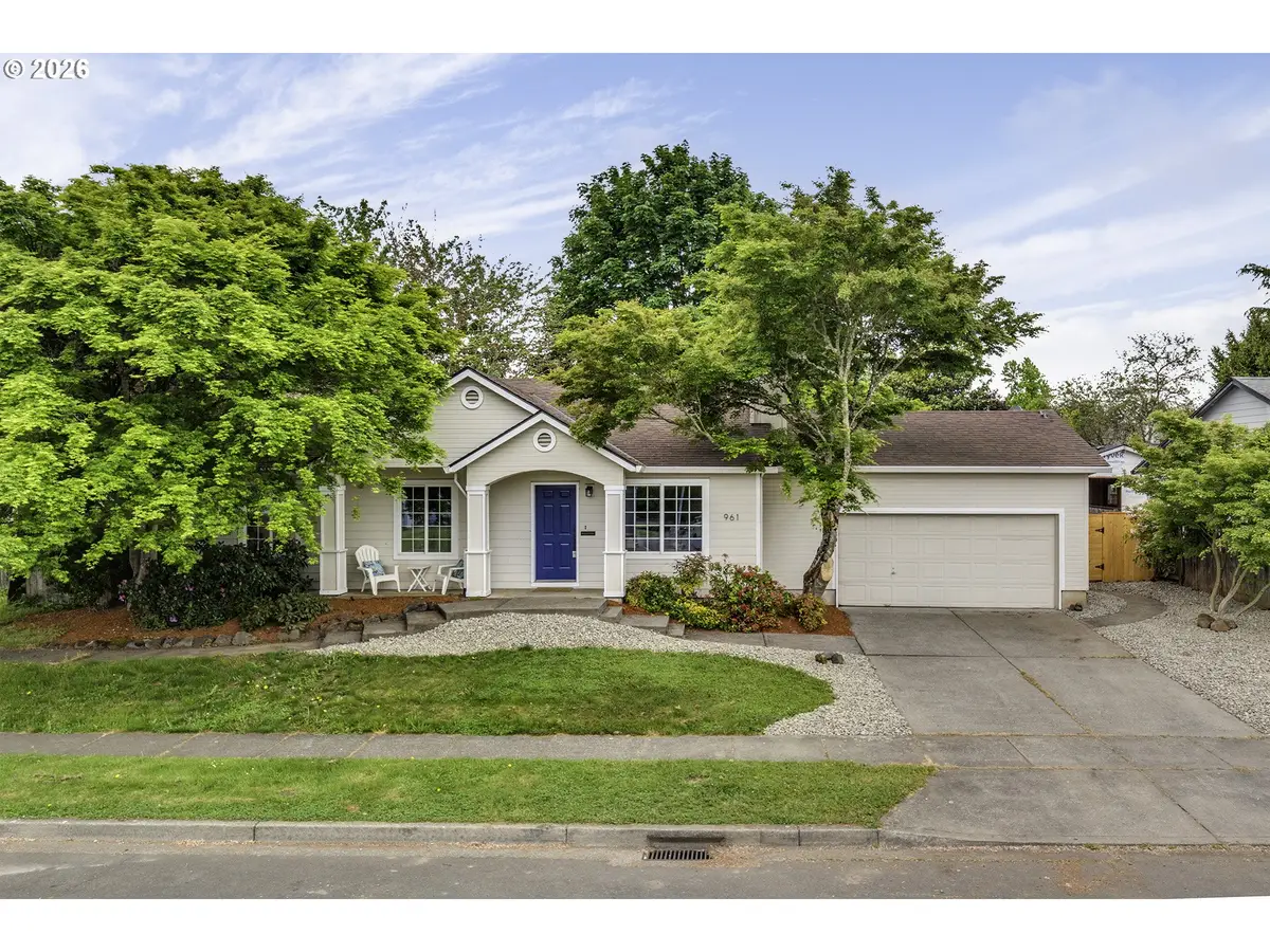 961 S 4th Ave, Cornelius, OR 97113 - #1