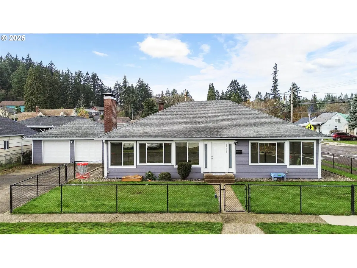 1038 3rd Ave, Sweet Home, OR 97386 - Image #1