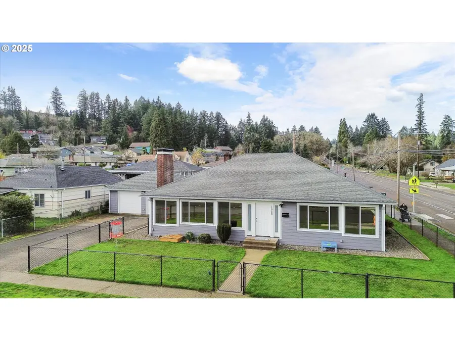 1038 3rd Ave, Sweet Home, OR 97386 - Image #2