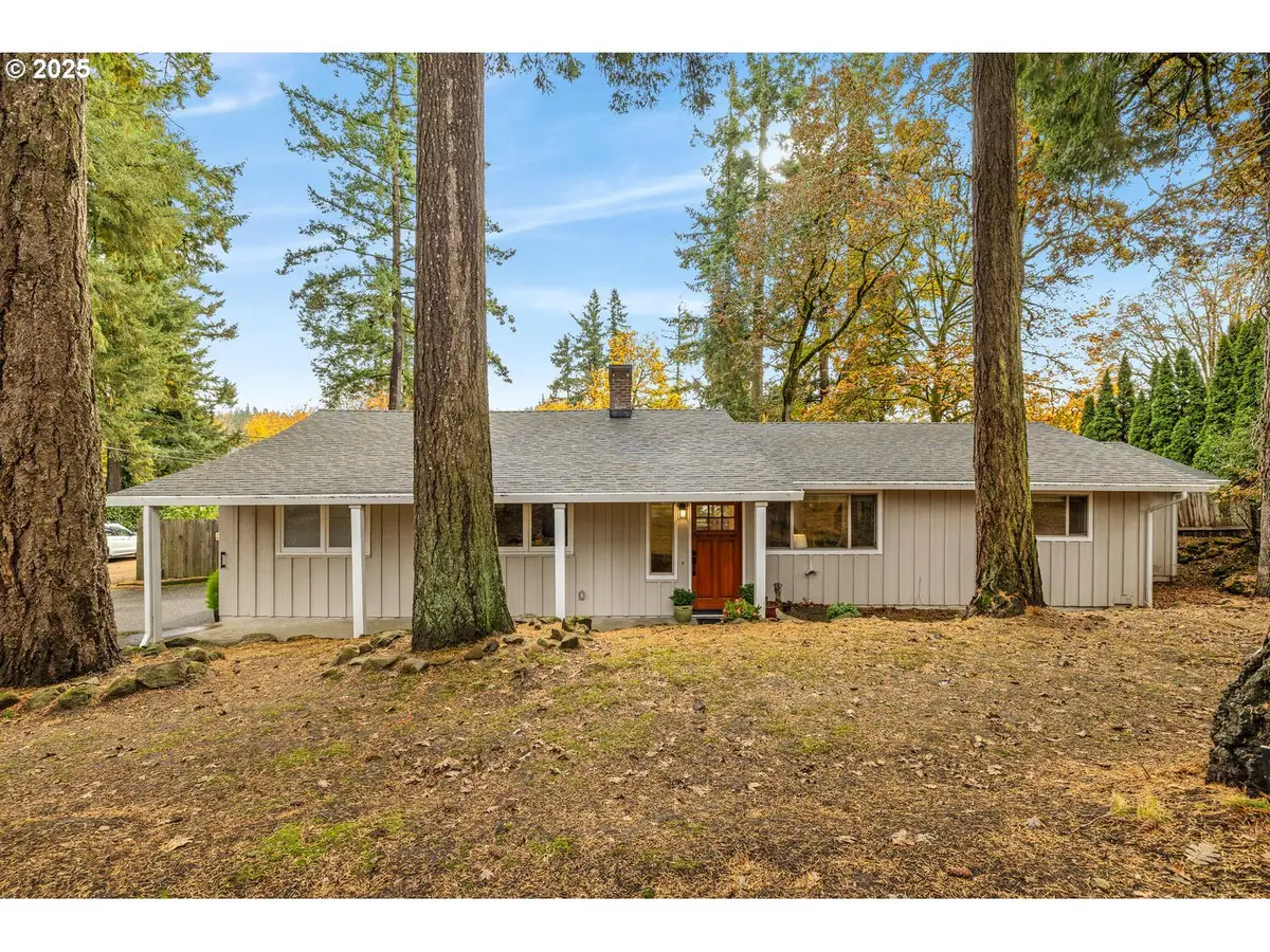 15947 Twin Fir Rd, Lake Oswego, OR 97035 - Image #1