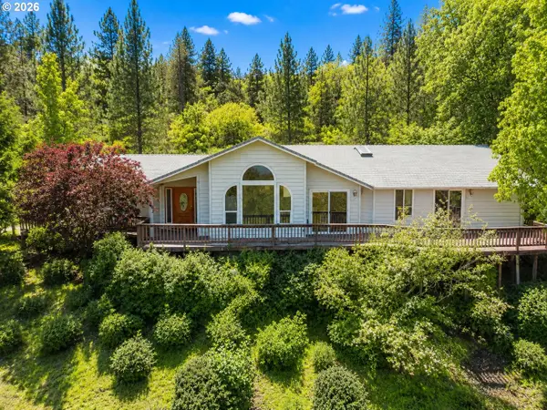 182 Eagle View Dr, GrantsPass, OR 97527