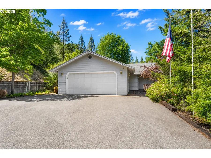 182 Eagle View Dr, Wilderville, OR 97527 - #2
