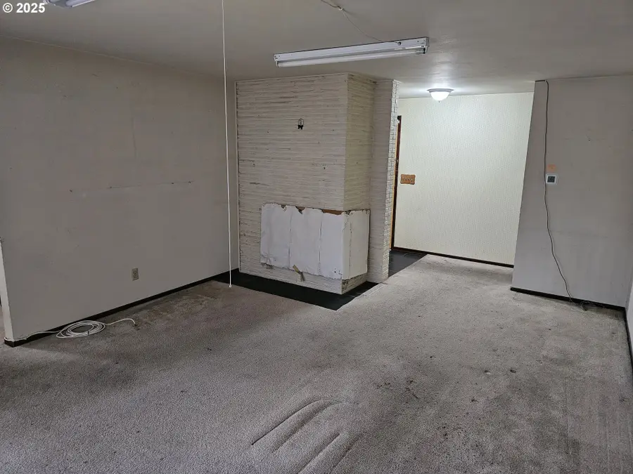 2115 NE 144th Ave, Portland, OR 97230 - Image #3