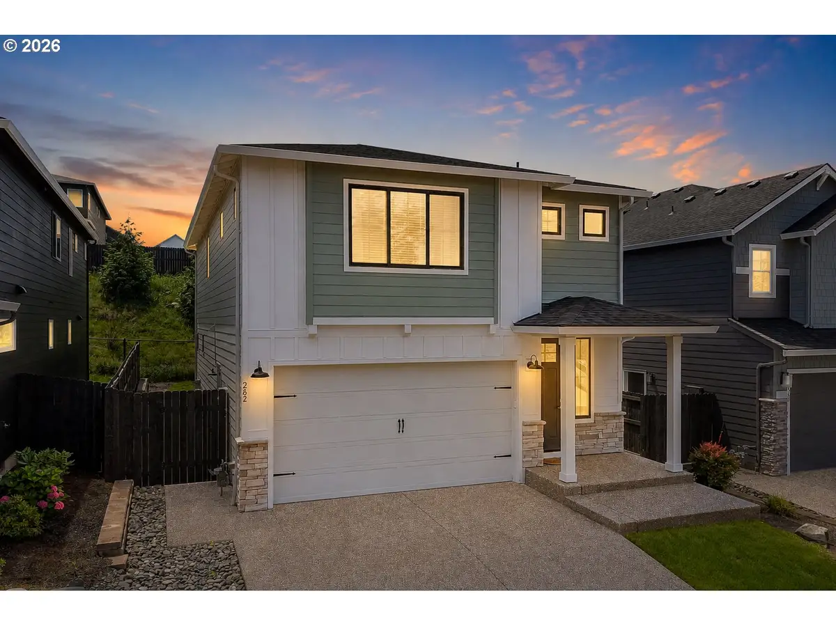 262 W Maple St, Washougal, WA 98671 - #1