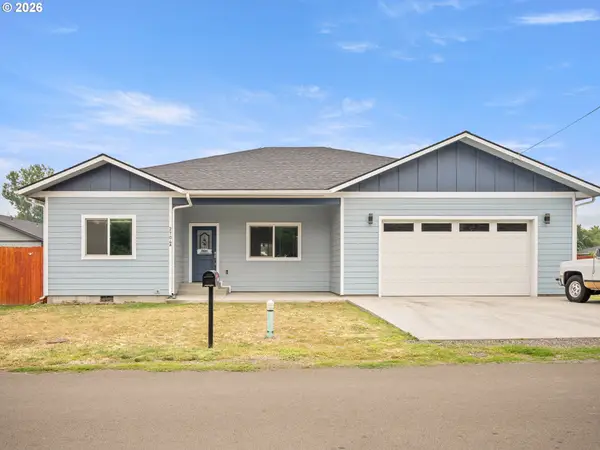 2704 N Greenwood St, LaGrande, OR 97850