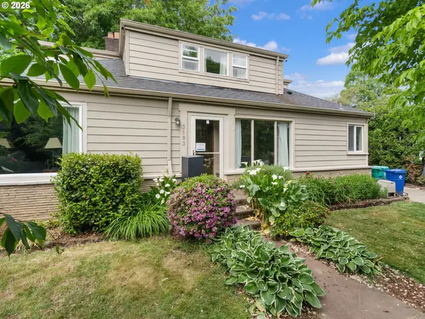 3103 NE Dekum St, Portland, OR 97211