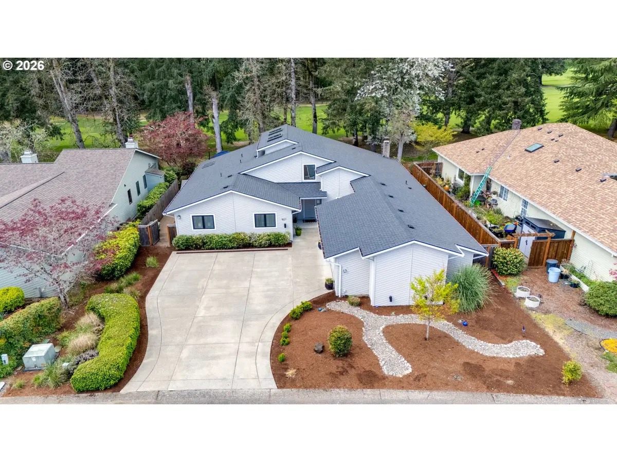 1827 NW Doral St, McMinnville, OR 97128 - #1