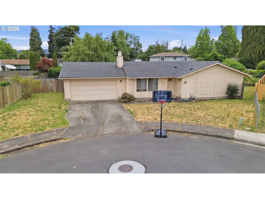 920 Echo Hollow Rd, Eugene, OR 97402 - #2