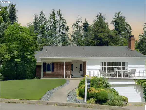 4901 SW Humphrey Park, Portland, OR 97221