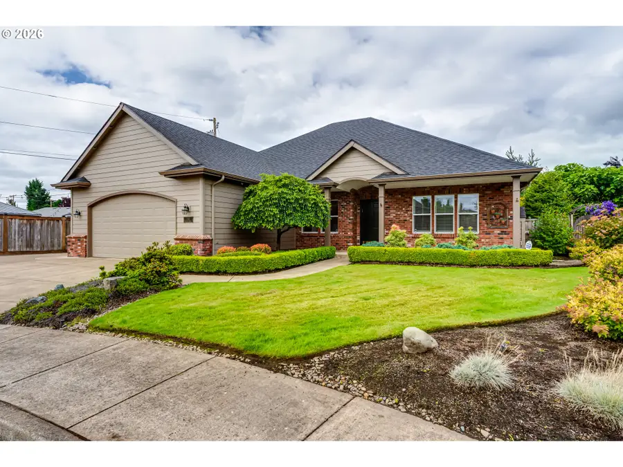 1101 Delrose Ct, Springfield, OR 97477 - #3