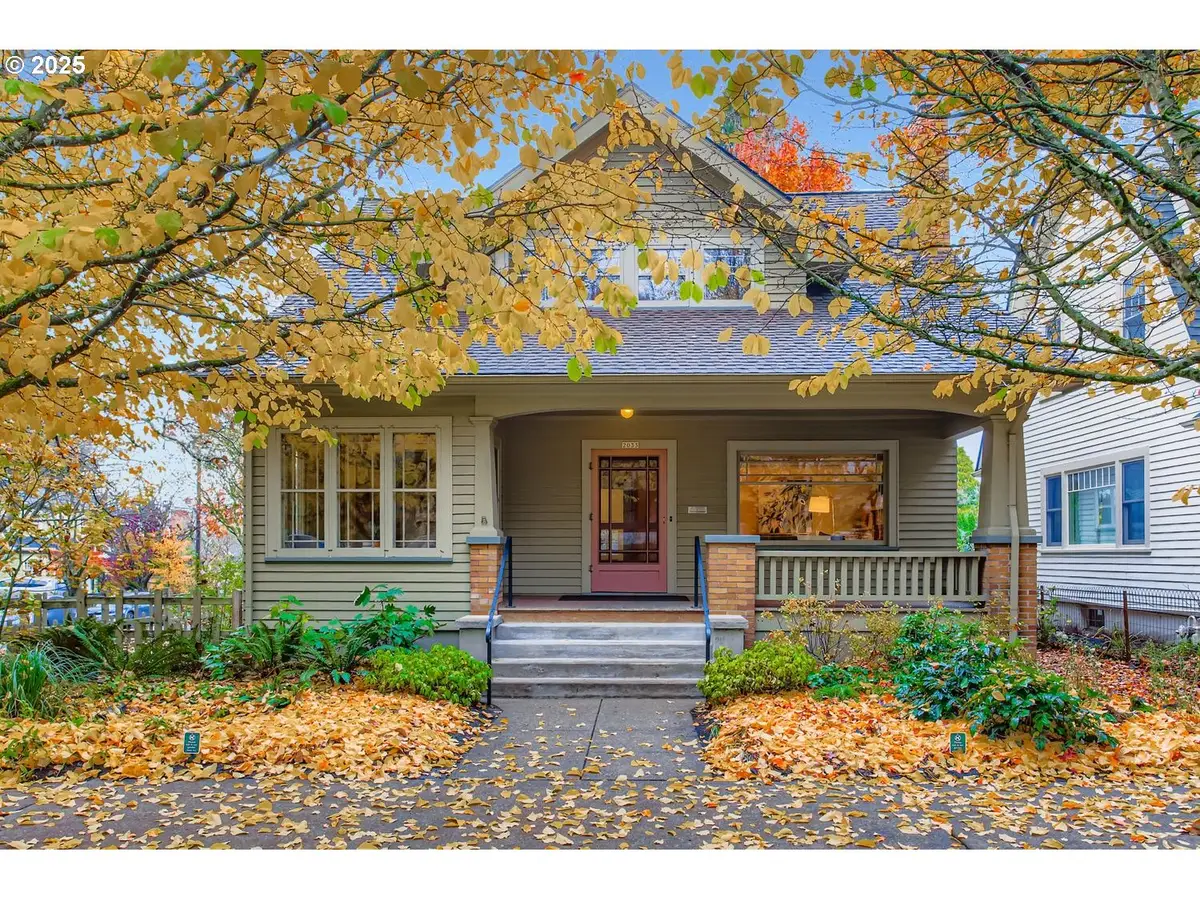 2033 SE 22nd Ave, Portland, OR 97214 - Image #1