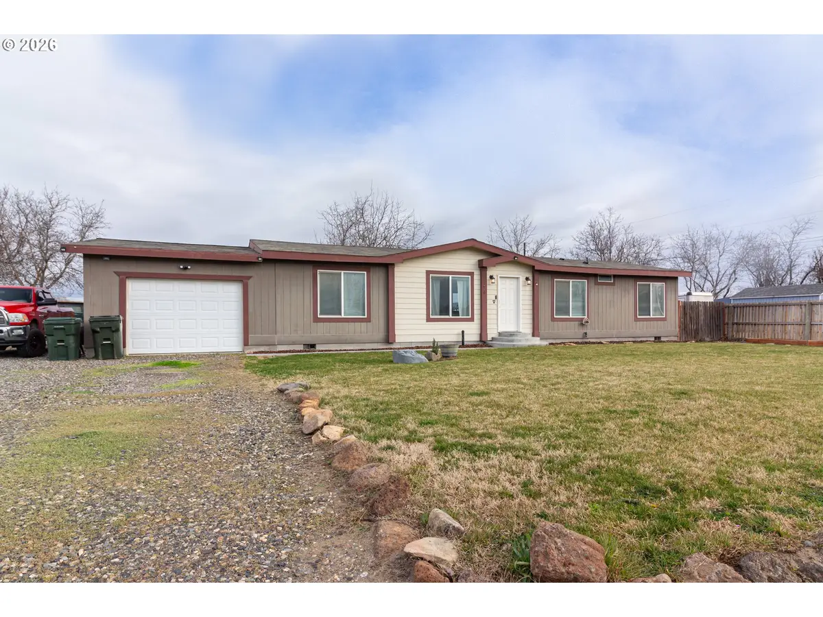 240 NW Jewell Ct, Irrigon, OR 97844 - #1