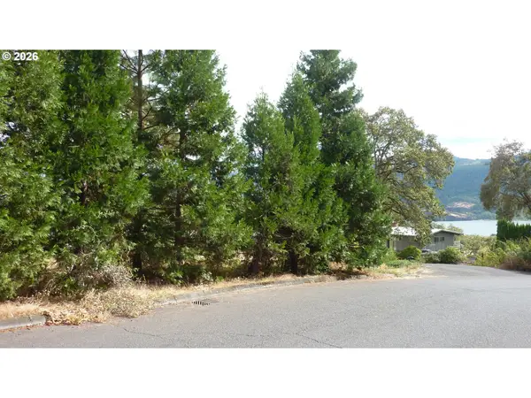 1039 SE Oak St, WhiteSalmon, WA 98672