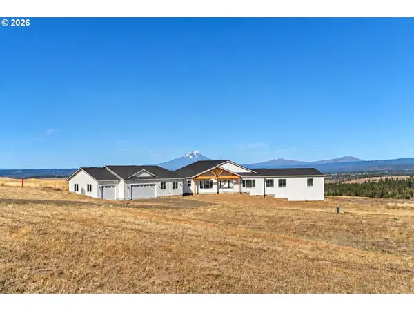 823 Horseshoe Bend Rd, Centerville, WA 98613