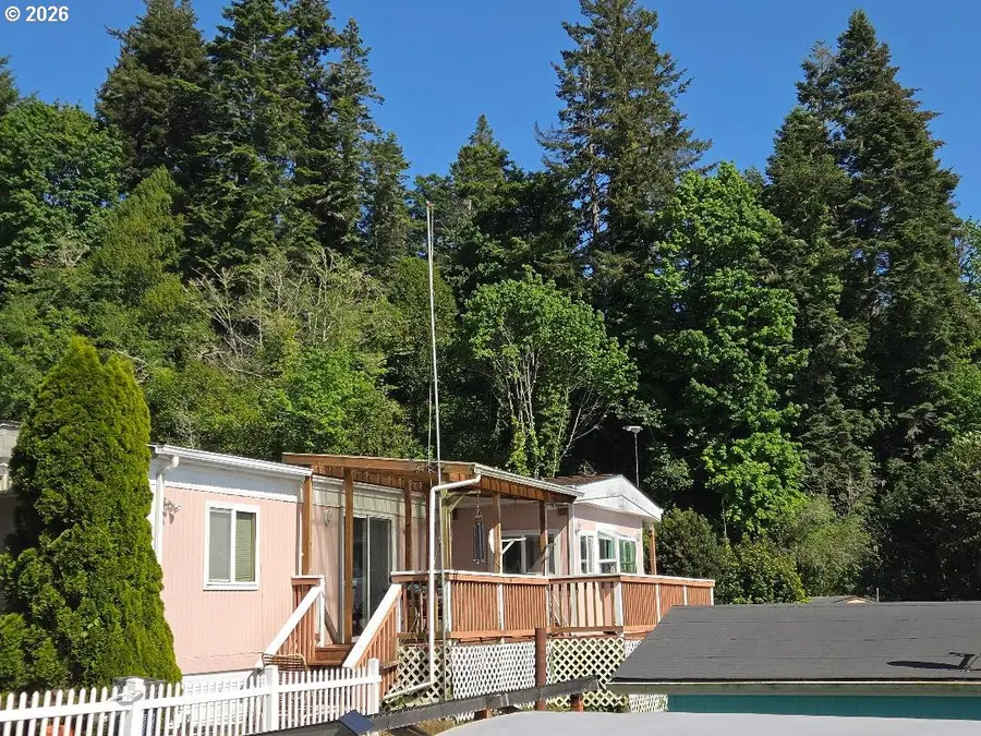 66642 E Bay Rd, Glasgow, OR 97459 - #2