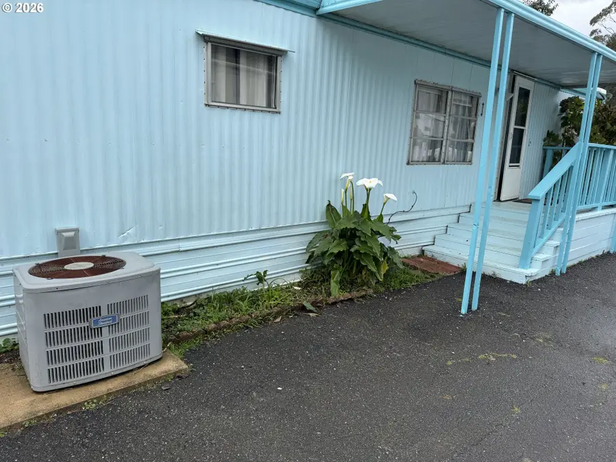 16345 Grootendorst Ln #4, Brookings, OR 97415 - Image #2