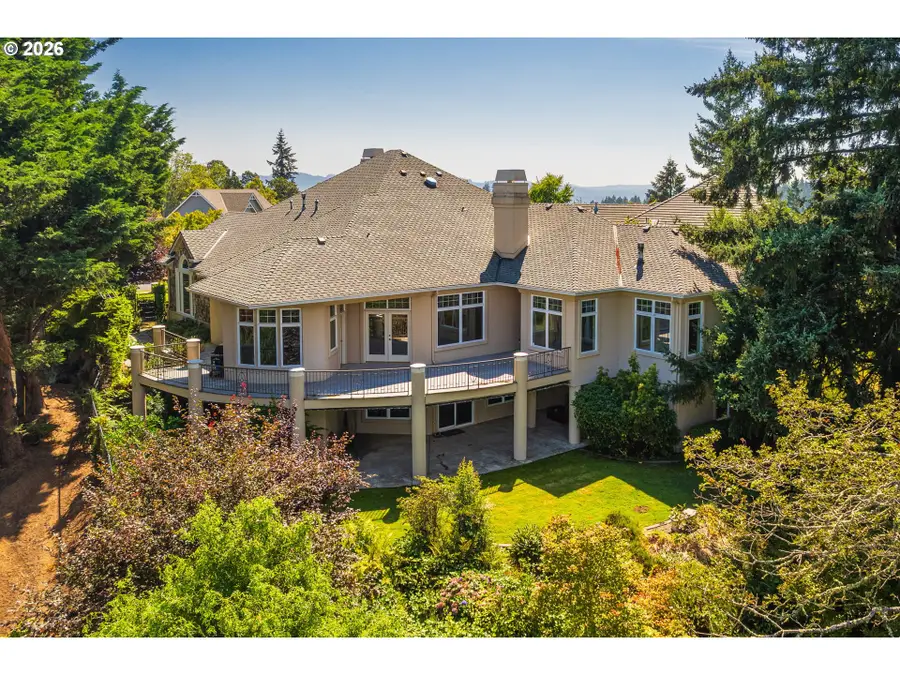 2663 Ridgemont Dr, Eugene, OR 97405 - #2