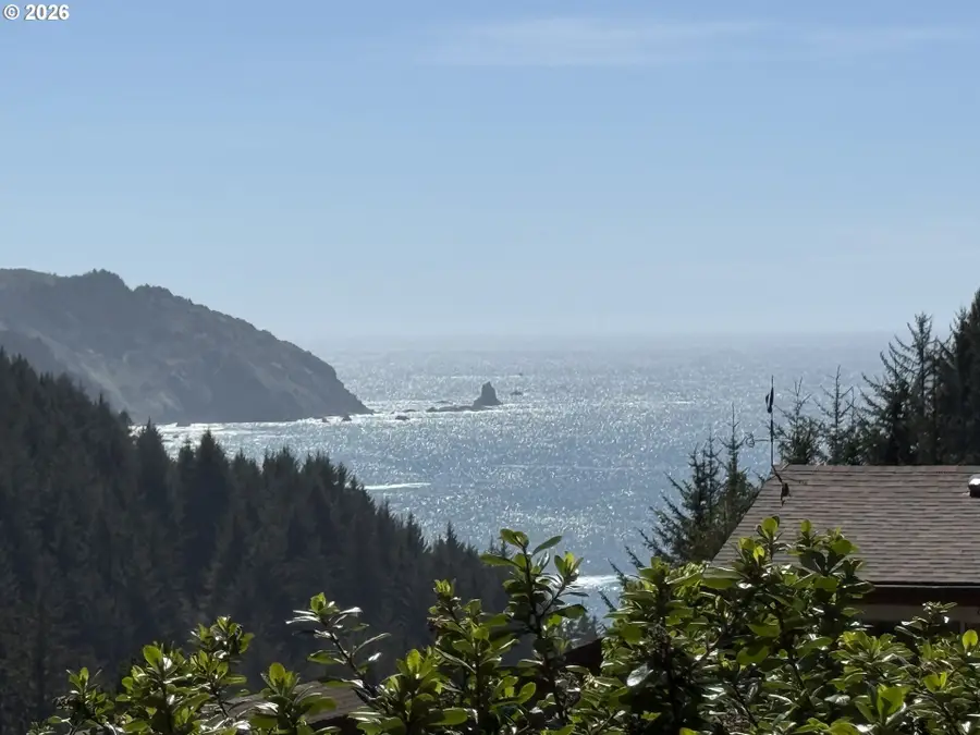 19921 Whaleshead Rd #U1, Brookings, OR 97415 - #3