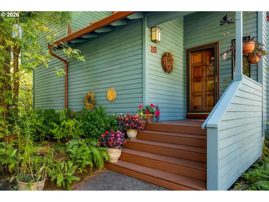 16 SW Canby St, Portland, OR 97219 - #3