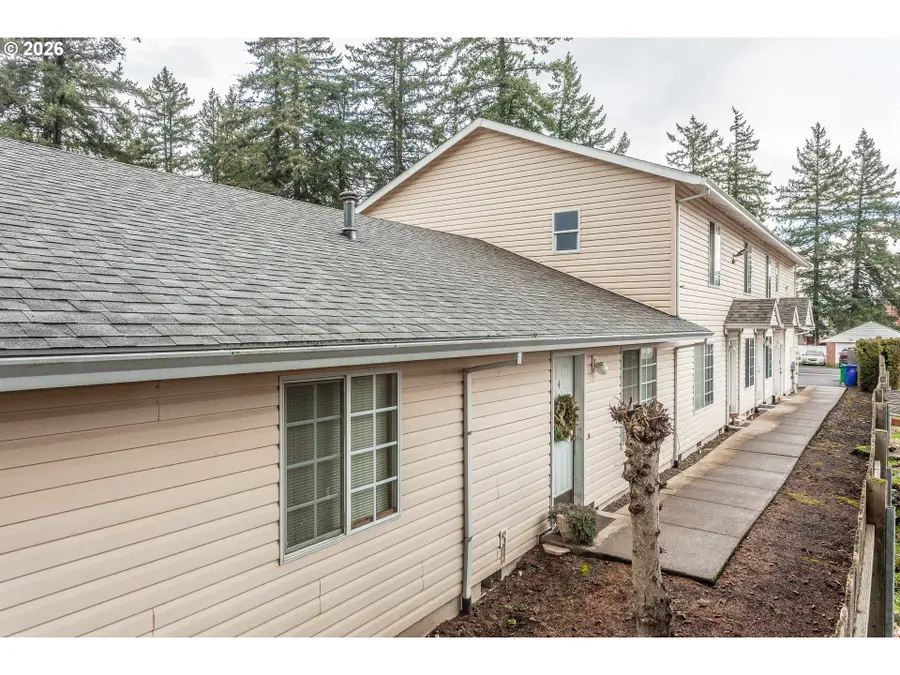 2431 SE 141st Ave, Portland, OR 97233 - #2