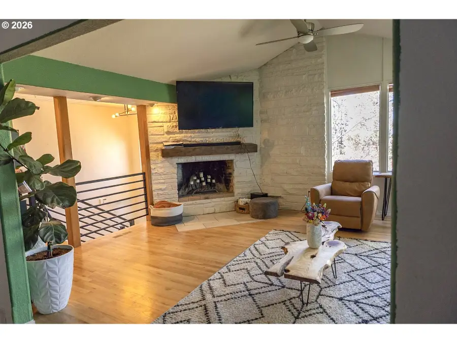 1960 W 25th Ave, Eugene, OR 97405 - #3