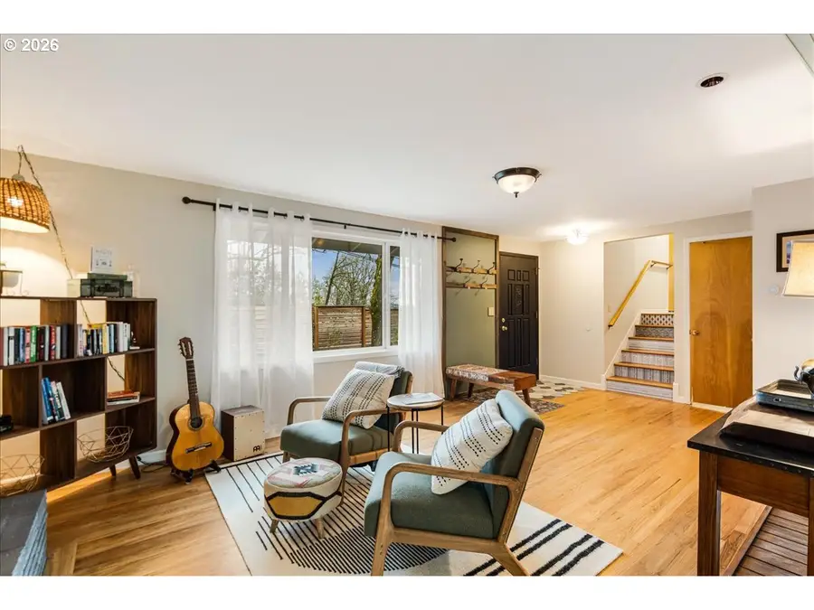 6935 SW Taylors Ferry Rd, Portland, OR 97223 - #3