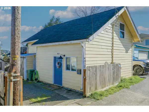 931 S 4th St, CoosBay, OR 97420
