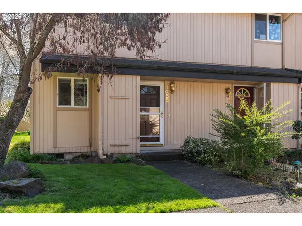 1488 Fetters Loop, Eugene, OR 97402