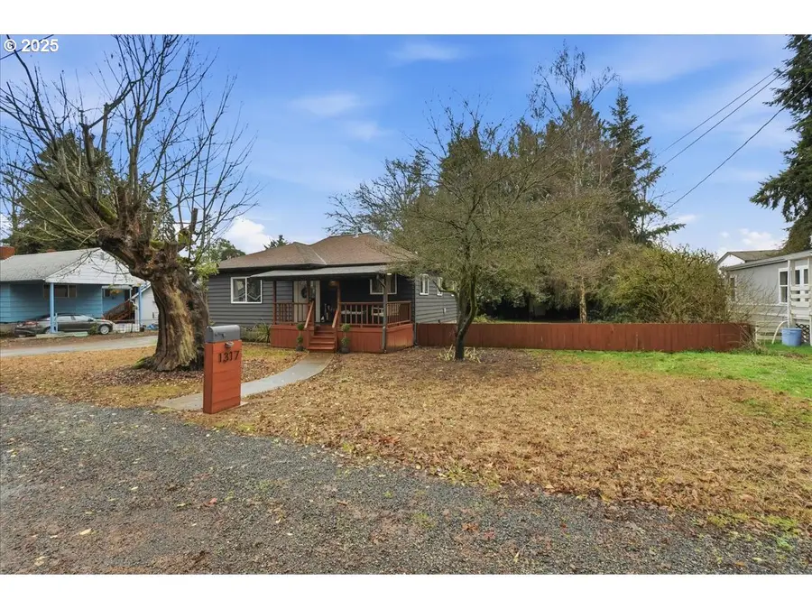 1317 W Main St, Centralia, WA 98531 - Image #3