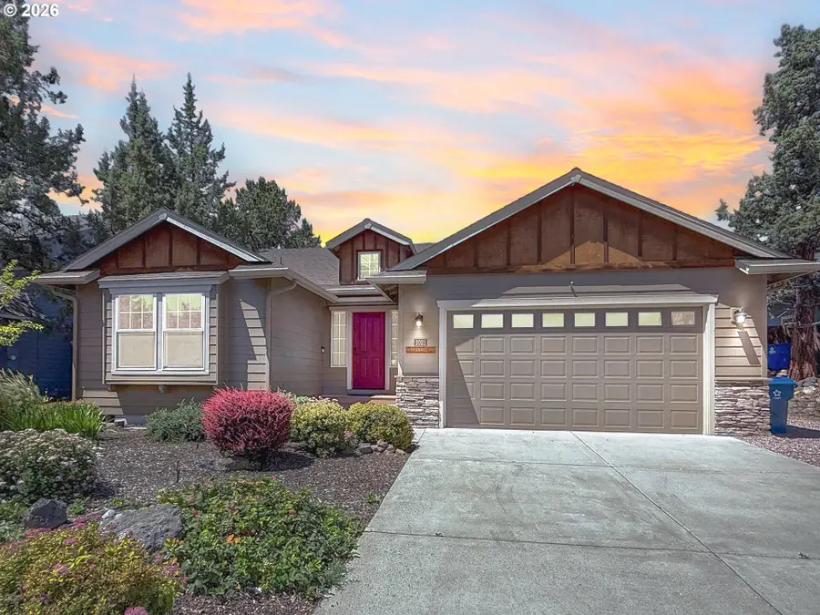 2021 SW 41st St, Redmond, OR 97756 - #2