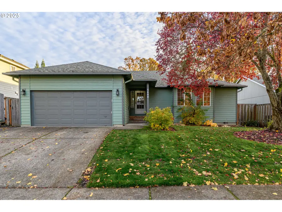 5688 SE Lexington Dr, Hillsboro, OR 97123 - Image #2