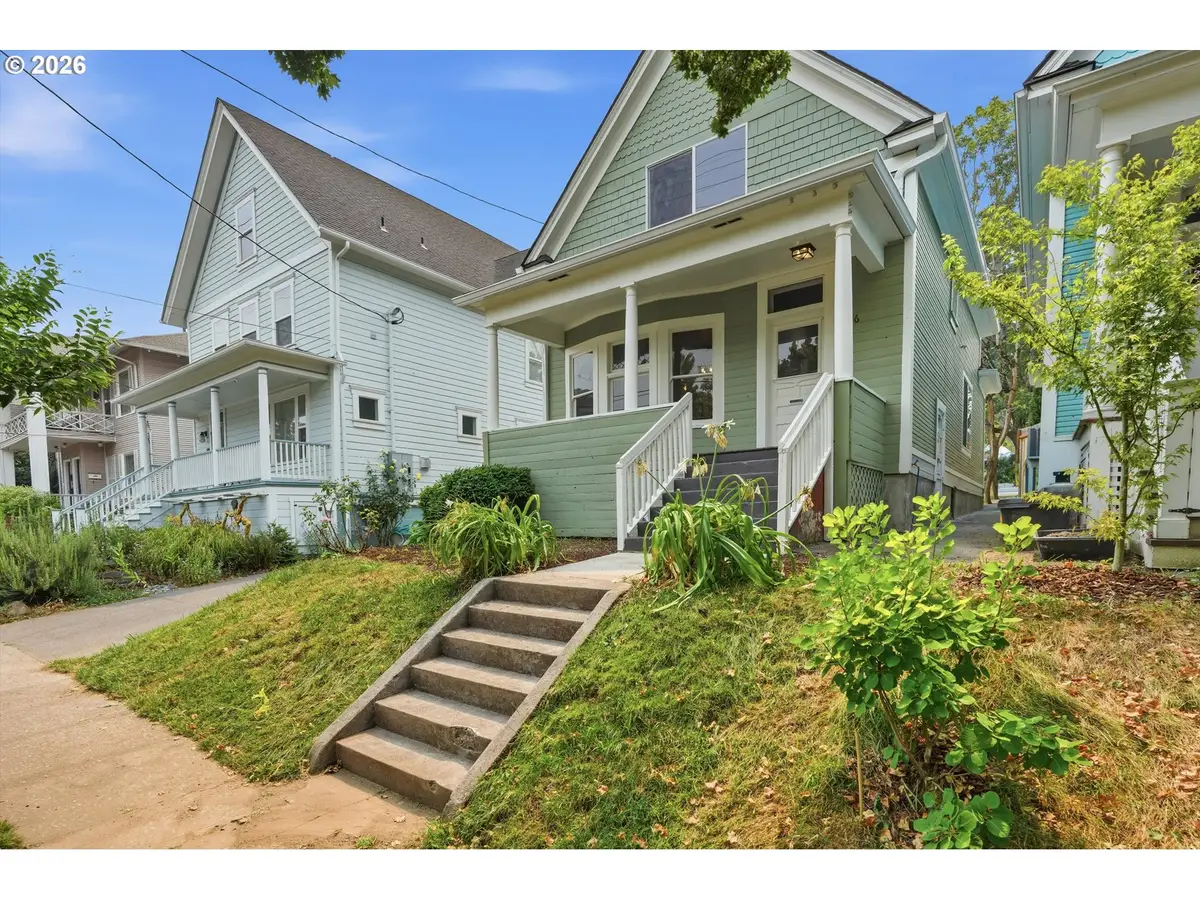 546 NE Stanton St, Portland, OR 97212 - #1