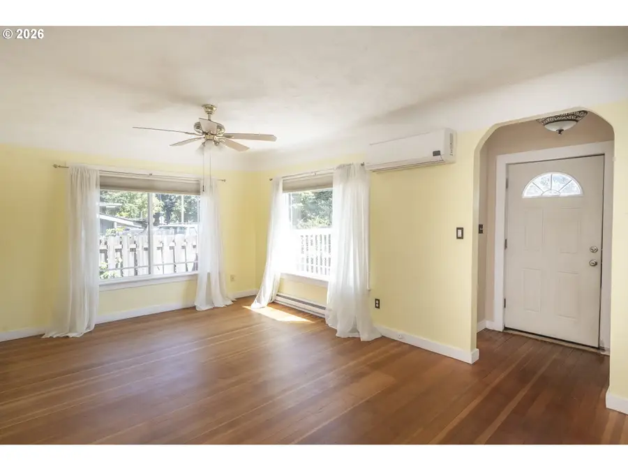 6735 SE Nehalem St, Portland, OR 97206 - #2
