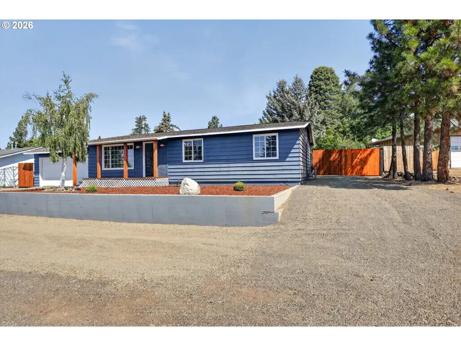 717 NE High St, Goldendale, WA 98620 - #2