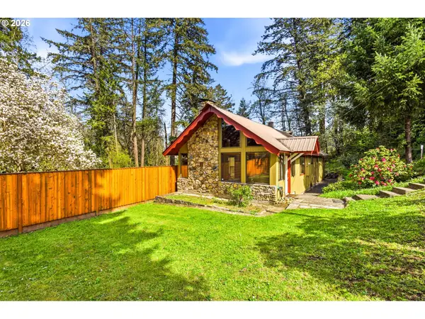 940 Oak Ter, SweetHome, OR 97386
