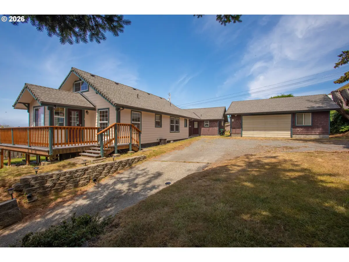 94255 3rd St, Gold Beach, OR 97444 - #1