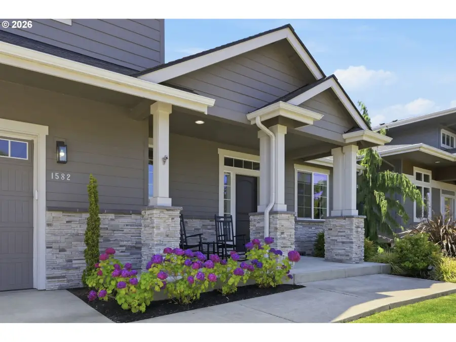 1582 Deschutes Ave, Eugene, OR 97408 - #2