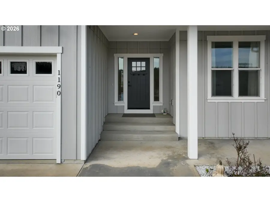 1190 SE Bugle Ave, Warrenton, OR 97146 - #2