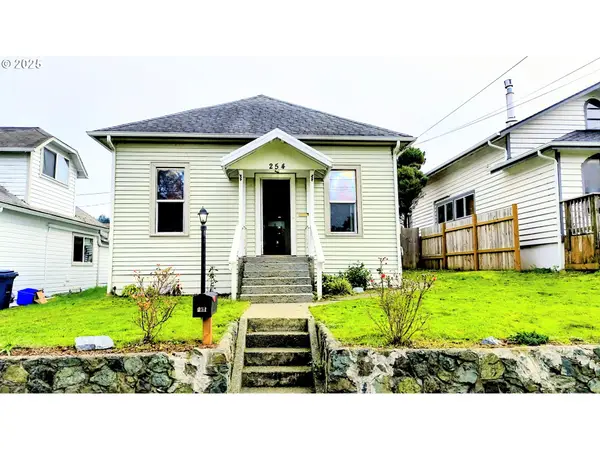 254 N Dean St, Coquille, OR 97423