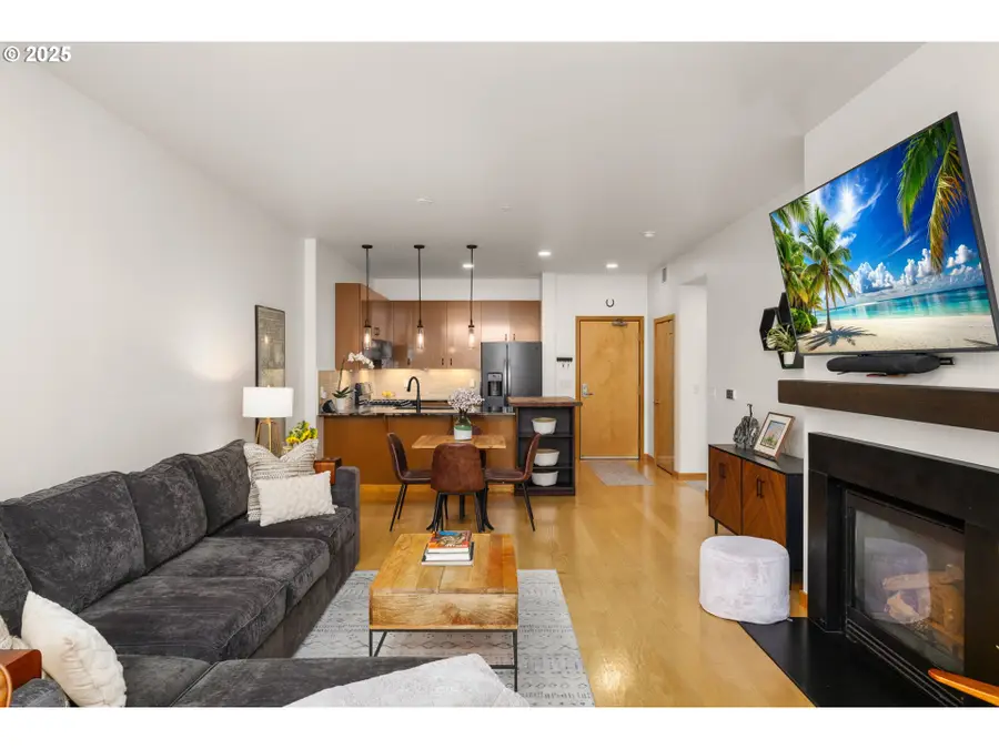 1133 NW 11th Ave #305, Portland, OR 97209 - Image #3